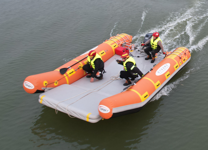 充氣救援運(yùn)輸船 （第2代，輕型+裝配式+60馬力舷外機(jī)）